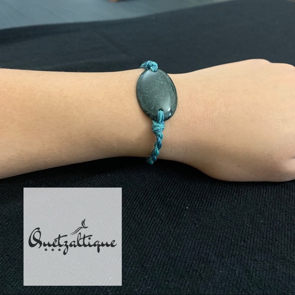 Real Jade ✨ Beautiful Bracelet - Picture 2 of 2